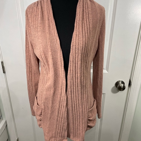 Emery Rose Sweaters - Emory Rose Women's Pink Ribbed Sweater Size Medium CB-111